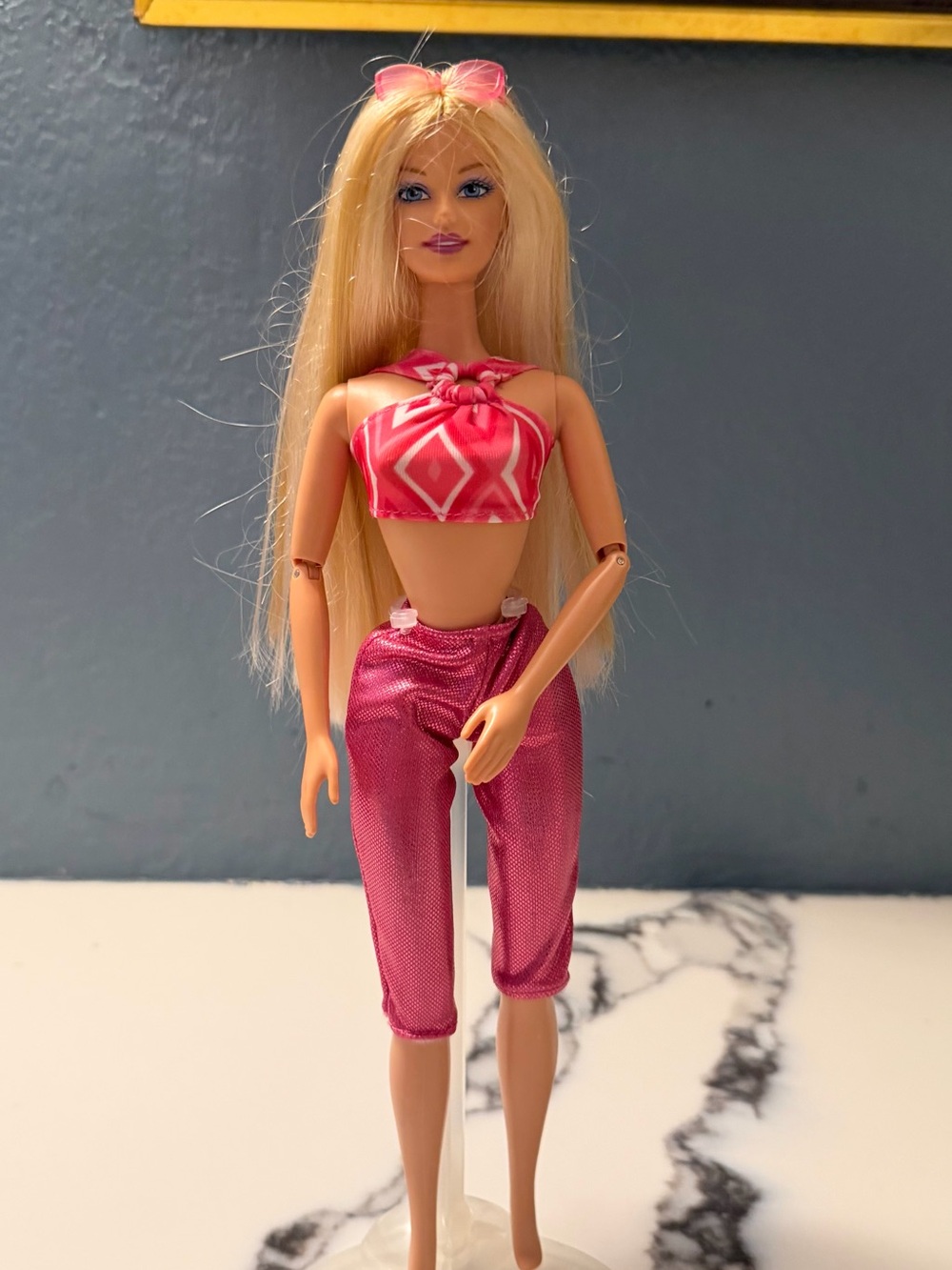 VTG 2001 Mattel Fashion Photo Barbie Doll Pink Halter Top/Metallic Cropped Pants
